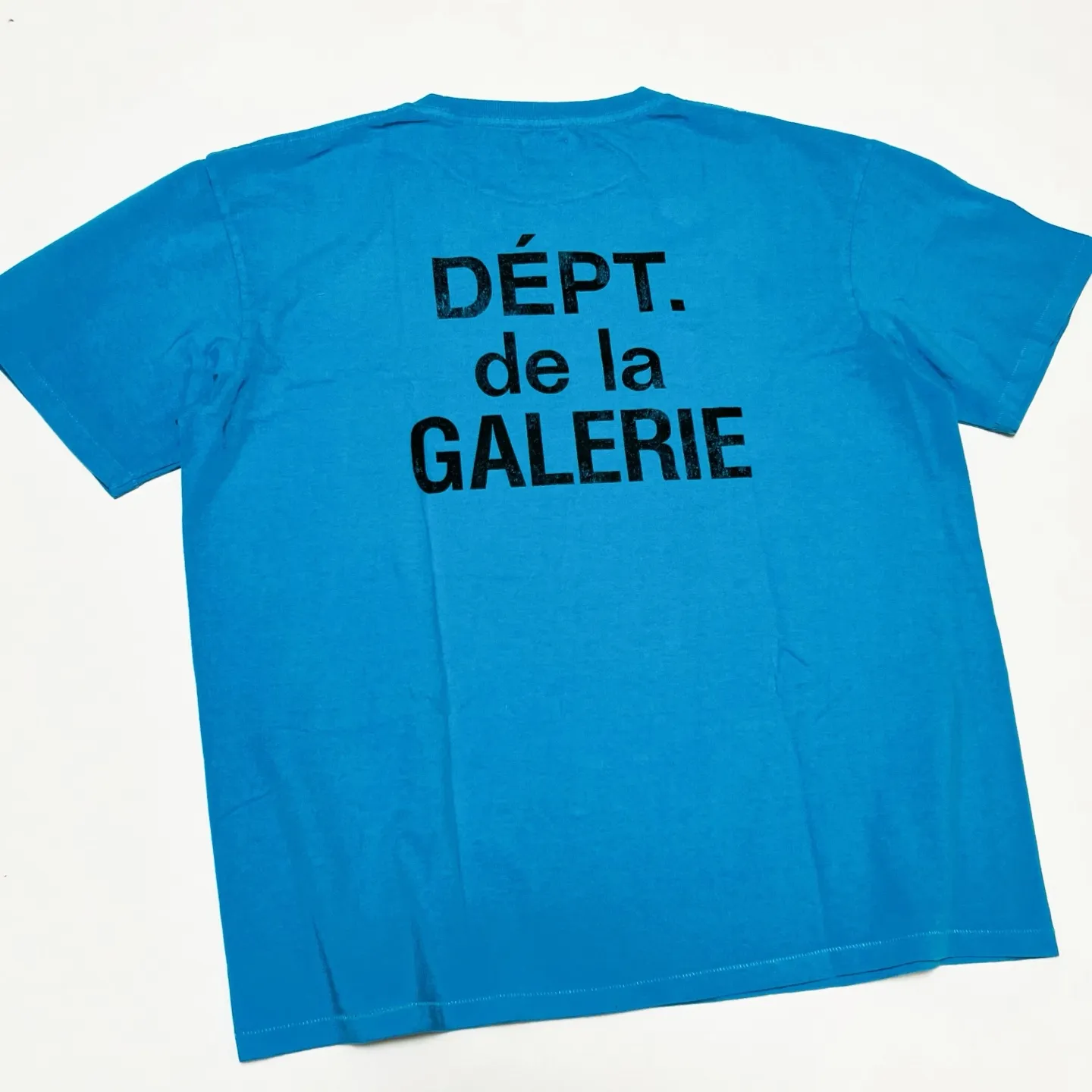 GALLERY DEPT. FRENCH TEE/LIGHT TEAL Lake Blue French Lake Blue S-XL Summer Dopamine Color American Retro Original Same OE Yarn Cone Fabric Garment Dyeing Printing Rewashed Water Distressing Simulates Natural Distressing Effect Correct Accessories Top Purchasing Level